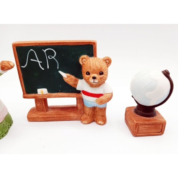 Homco Classroom Bear Figure Set Teacher Students Chalkboard Globe Desk Vintage - Picture 7 of 16